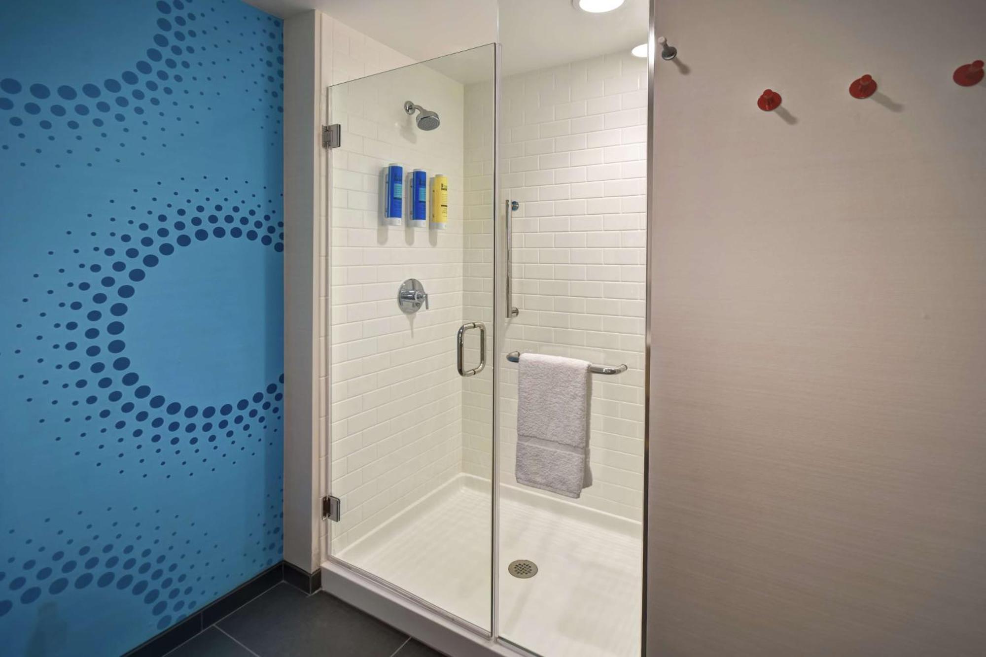 Tru By Hilton 3*